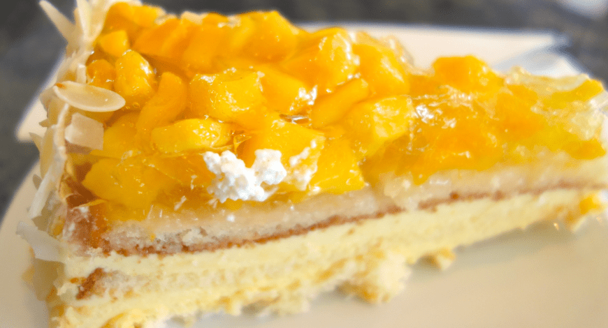 Gâteau de crêpes « Mango »