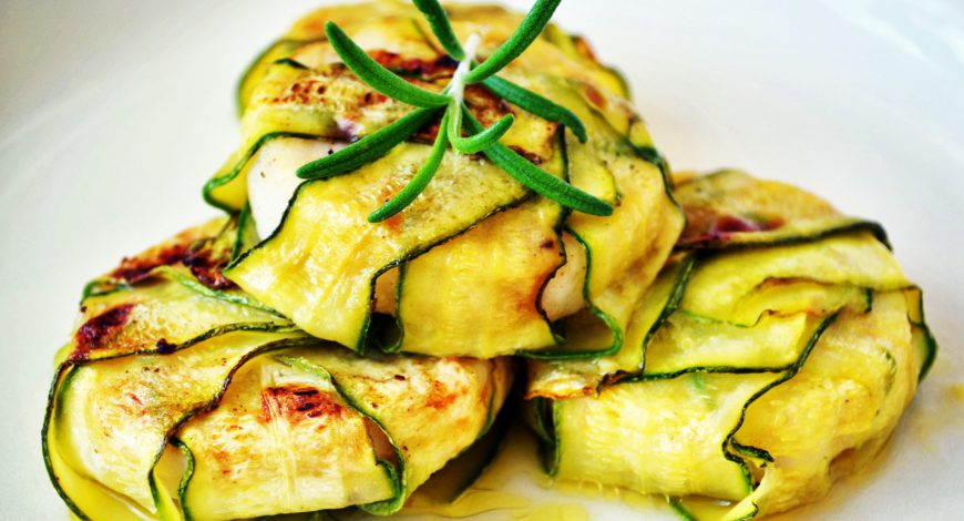 Toast de courgettes marinées à l’huile vierge d’avocat