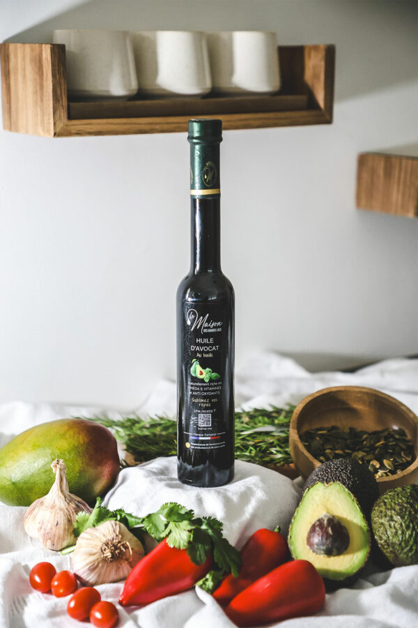 Huile vierge d’avocat au basilic