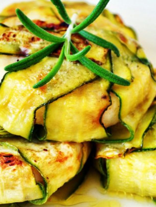 Toast de courgettes marinées à l’huile vierge d’avocat