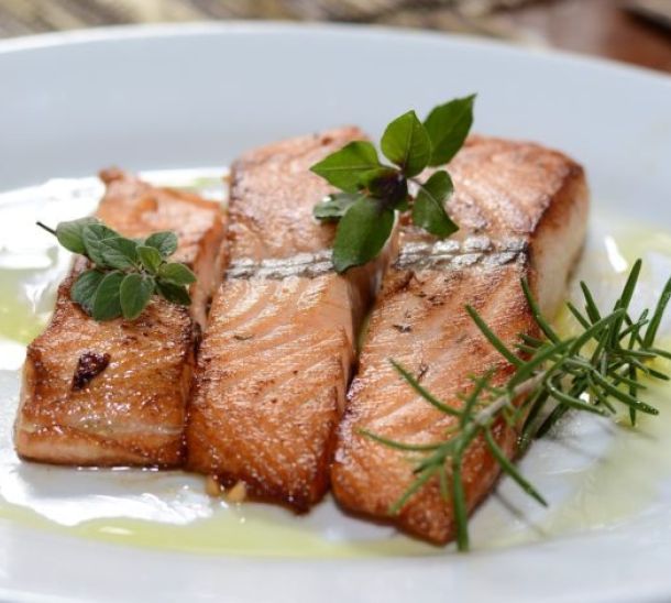 salmon 774482 1920 870x470 1 f8974c58 La Maison Des Grands Lacs